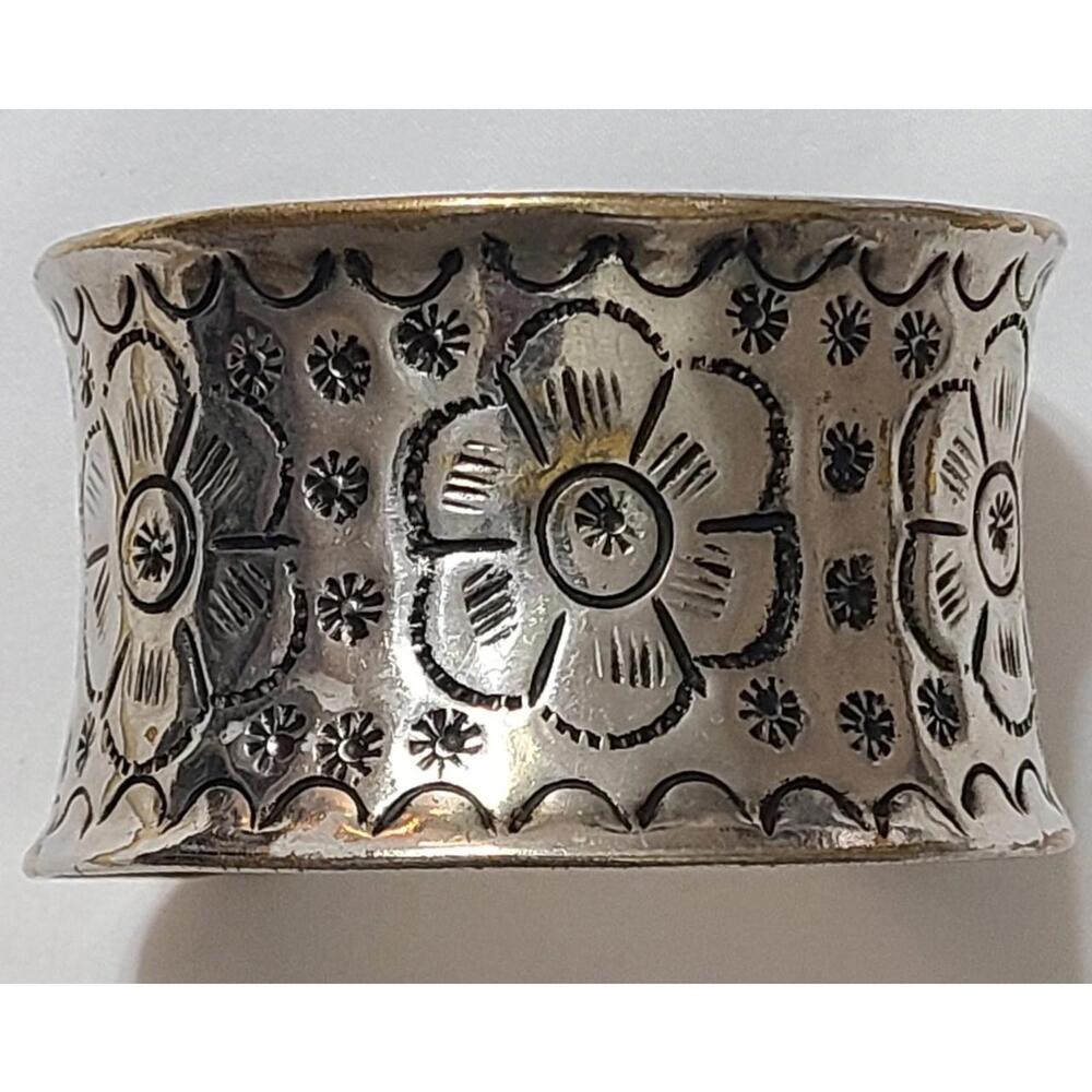 Vtg Silver Tone Cuff Bracelet Repousse Floral Wide Southwestern Mexico Boho EUC